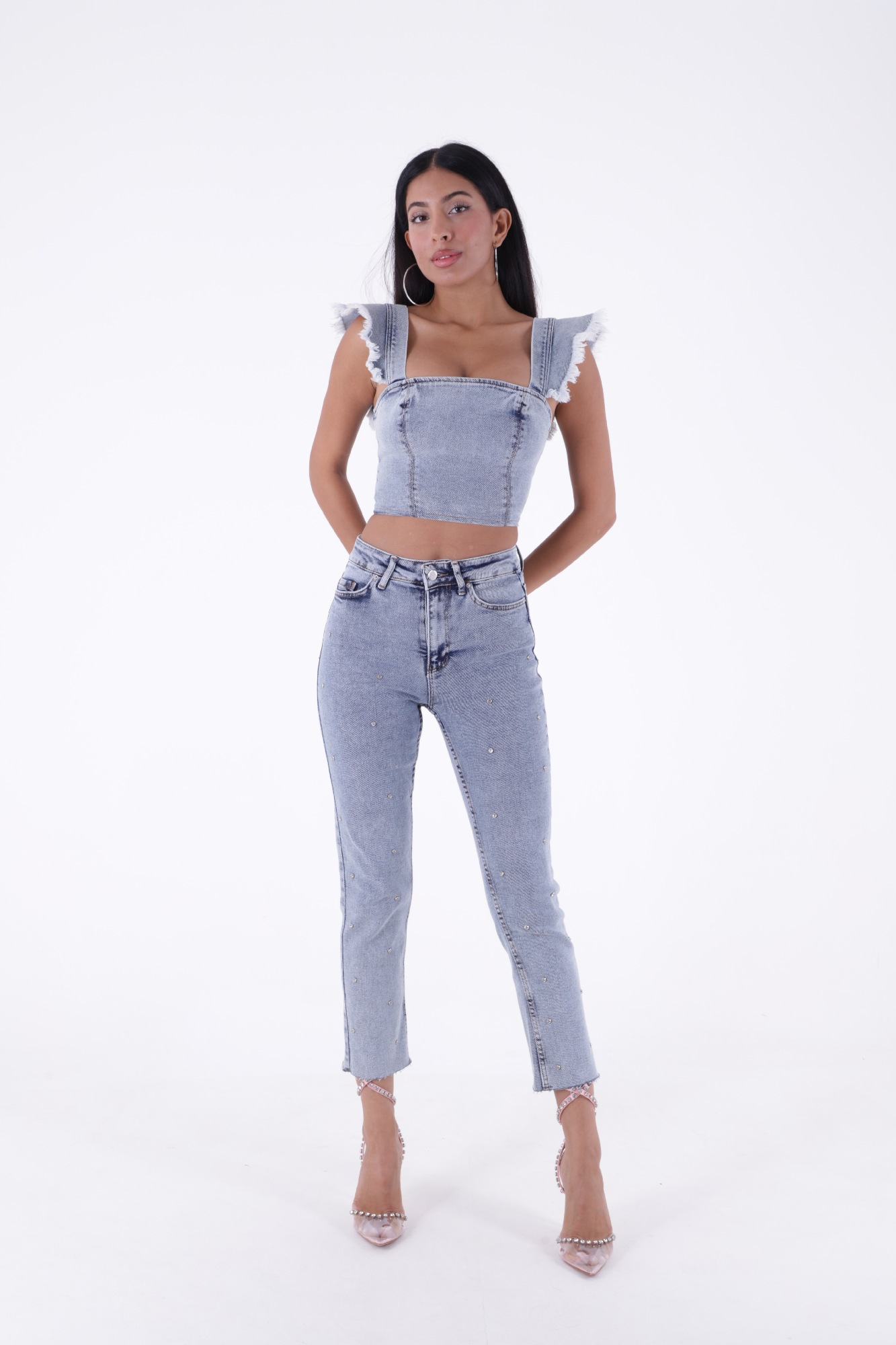 High Waisted Mom Fit Jeans with Drops and Fringe Ending - 08 - (26-31)