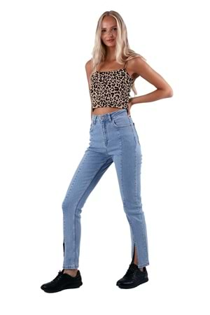 Önü Yırtmaçlı Mom Fit Jean 1747-15-(26-31) Açık Mavi Kot