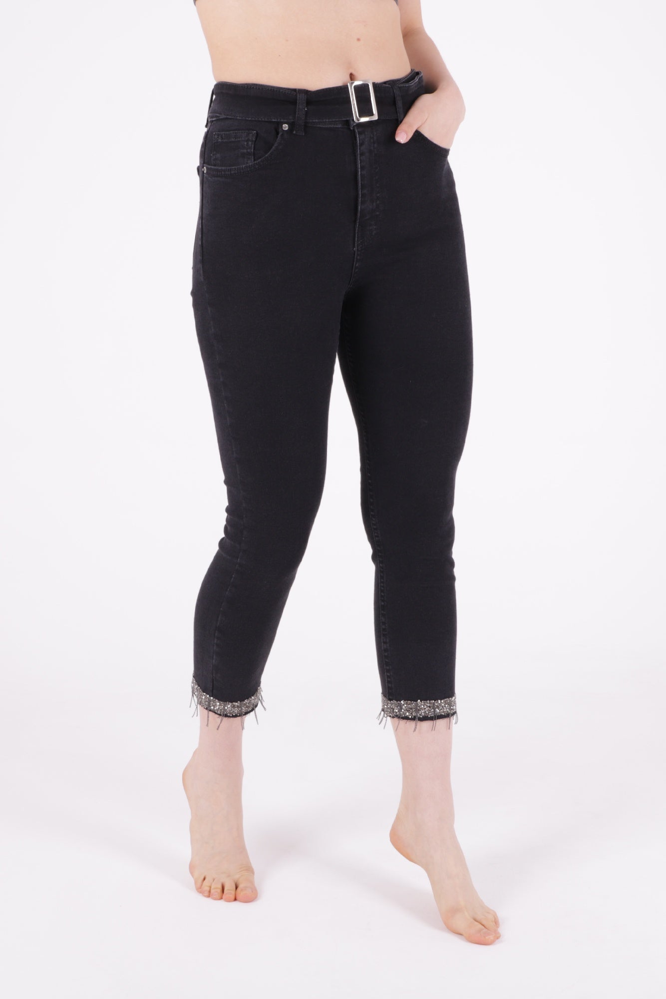 Paçaları Kemerli Pantolon
